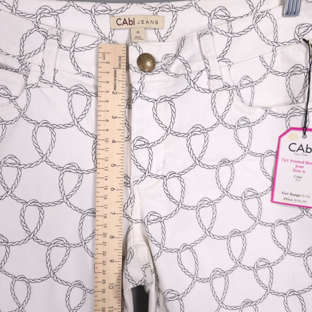 NWT CAbi Women’s 761 Printed Nautical Rope Bootlet Jeans Denim White Size 6‎ - Picture 6 of 16